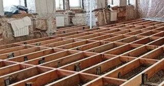Демонтаж деревянных перекрытий - Качественные услуги в Краснокаменске от Сварной-Ксн от 730 руб.