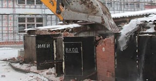 Снос гаража и вывоз мусора в Краснокаменске - Быстро и качественно от Сварной-Ксн от 2084 рублей