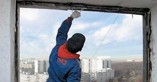 Демонтаж остекления балкона в Краснокаменске - цена от 573 руб. - Сварной-Ксн