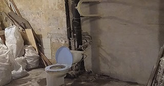 Демонтаж сантехкабины в панельном доме - цена от 1042 рублей | Сварной-Ксн